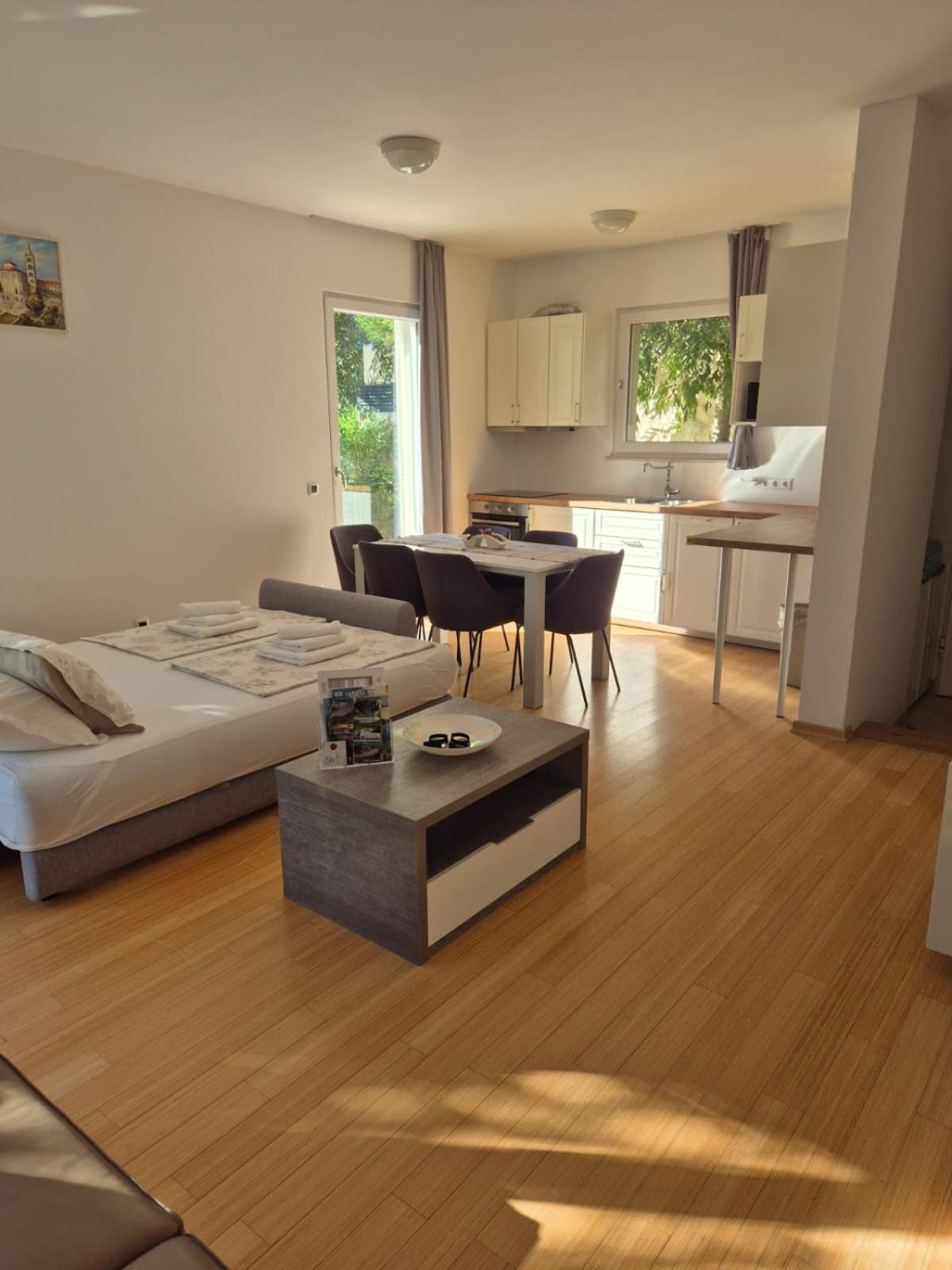 Luxury Two-Floor Apartment In Petrcane With Garden And Pool Exterior photo